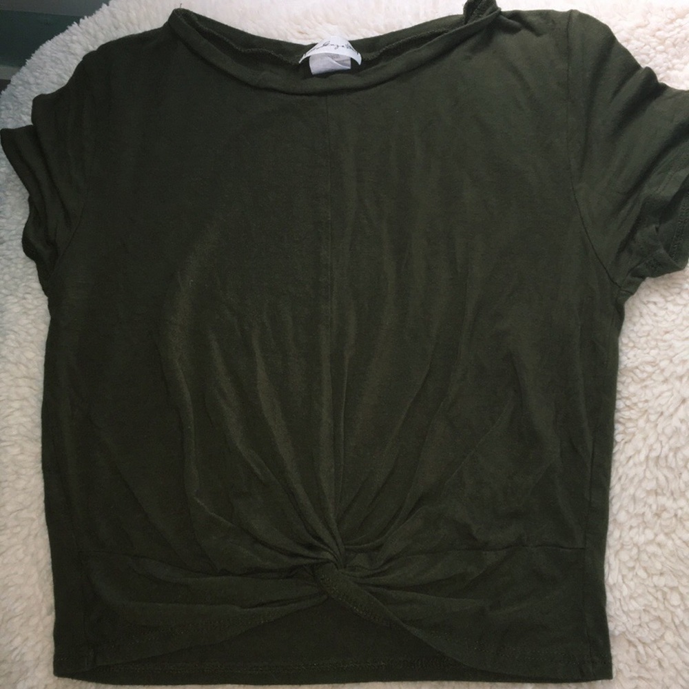 cropped & tied dark green shirt